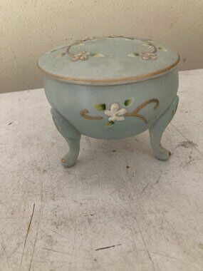 Vtg Japanese Moriage Footed Porcelain Trinket Box Dresser Jar Hand Painted